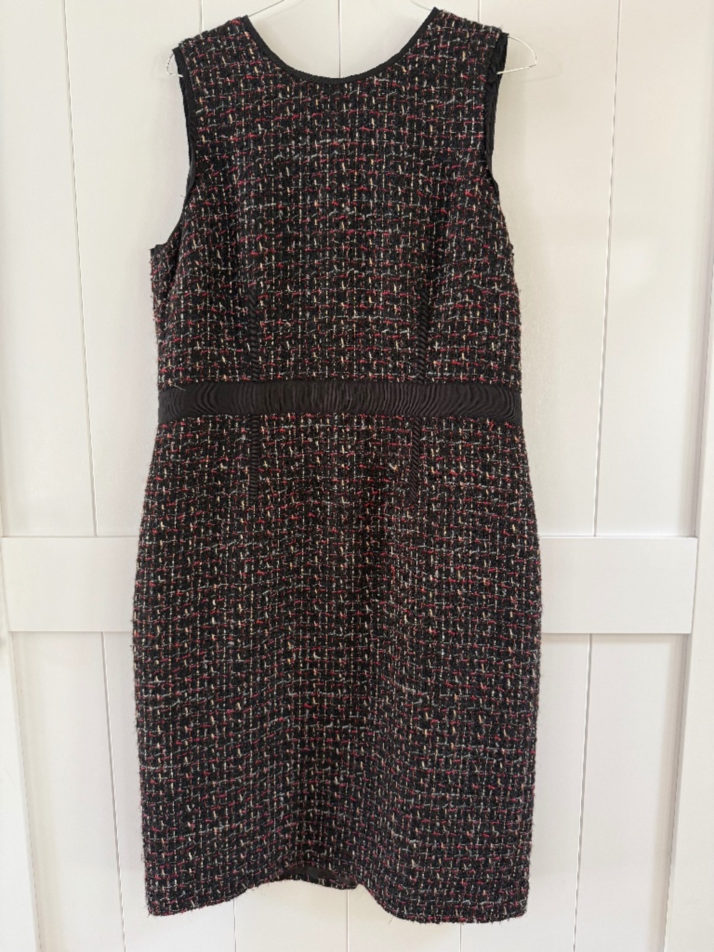 Talbots Size 12 Black Red Tweed Boucle Sleeveless Sheath Dress